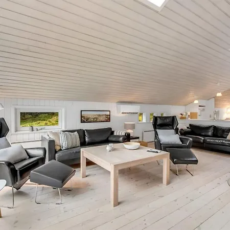 Nyaraló Emila - 2-2km From The Sea By Interhome Bolilmark