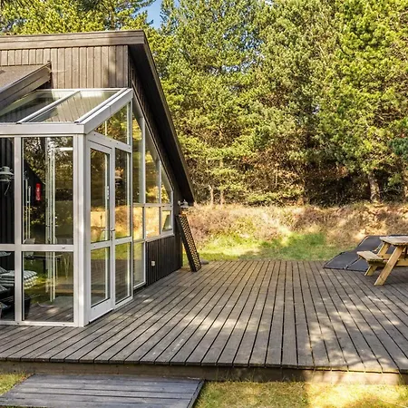 Emila - 2-2km From The Sea By Interhome