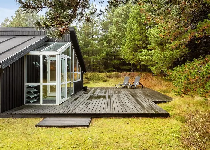 Emila - 2-2km From The Sea By Interhome